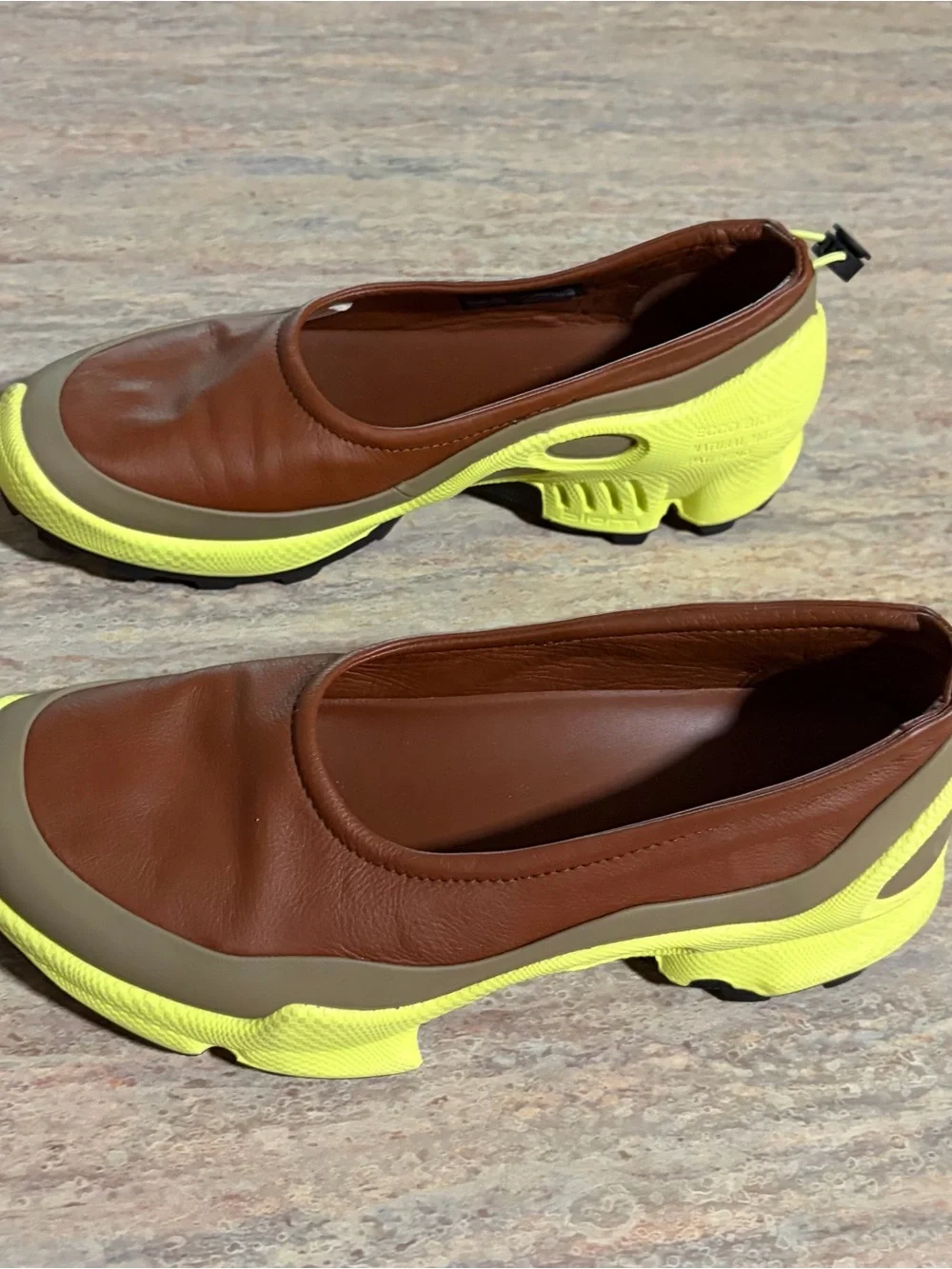 Ecco Biom Natural Motion Brown Leather Slip-On Sneakers with Neon Yellow Accents